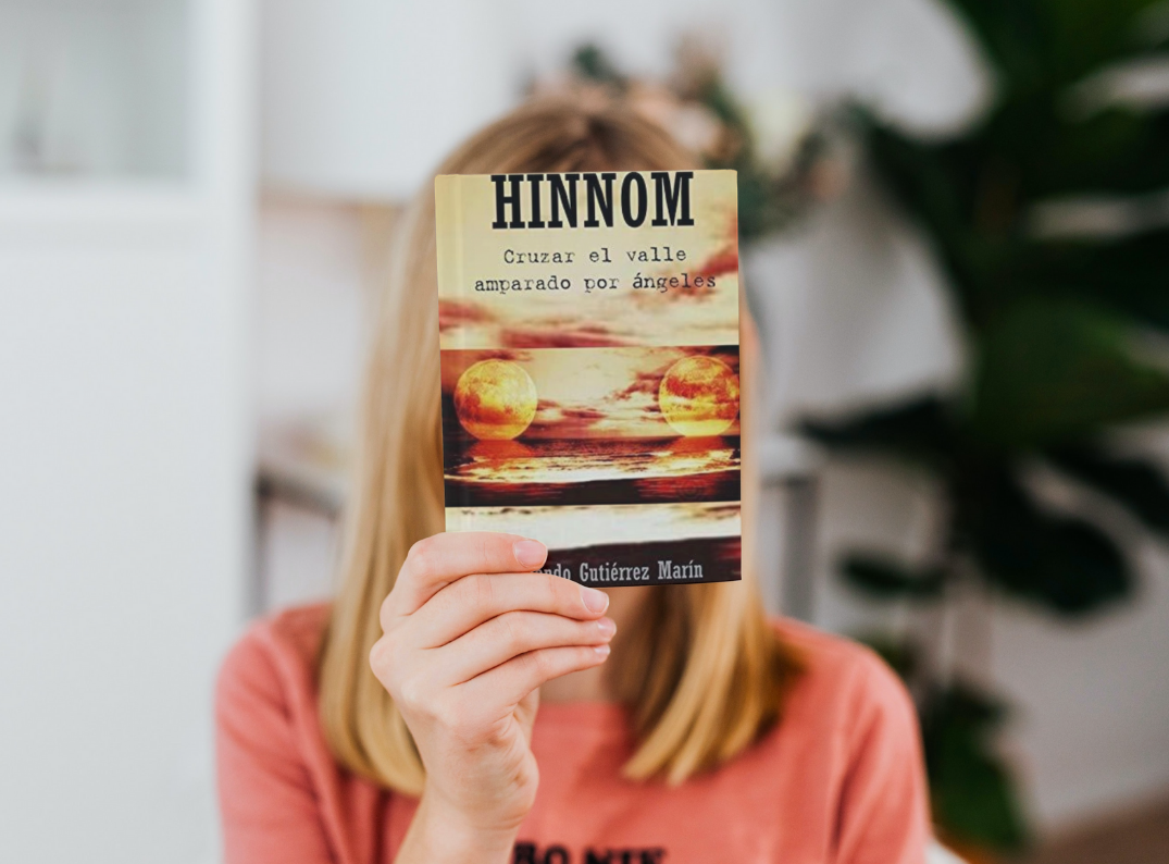 Oferta del libro HINNOM: Cruzar el valle amparado por Ángeles de Fernando Gutiérrez Marín Hospital Universitario Marqués de Valdecilla, Santander, marzo del año 2019. A través de esta historia de superación real, el protagonista se enfrenta a una experiencia cercana a la muerte, la cual, produce una tajante remodelación en su estilo de vida. Relata en primera persona y cronológicamente la pugna por salir del centro universitario: Vivo.